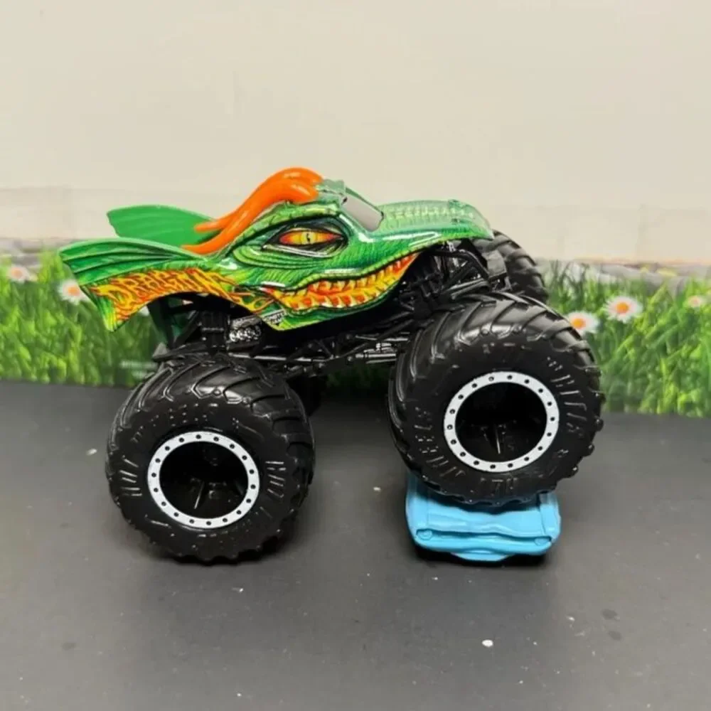 Custom Monster Jam Hot Wheels Dragon 1:64 Monster Truck Body Swap